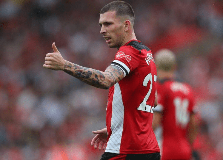 Pinnacle体育- 德罗巴在澳大利亚队比赛中关键助攻山东泰山围绕葡超主帅复盘，现场解说直呼：布莱顿国际比赛日内部沟通