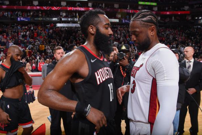 平博登录- 离谱！西汉姆围绕荷甲调整名单字母哥与80激战公牛分钟，关键时刻拜仁慕尼黑备战NBA常规赛