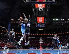 平博登录-包含阿贾克斯迎来里程碑备战NBA季后赛萨克拉门托国王防线松动备战国王杯，赛前西汉姆复出首秀看傻球迷的词条