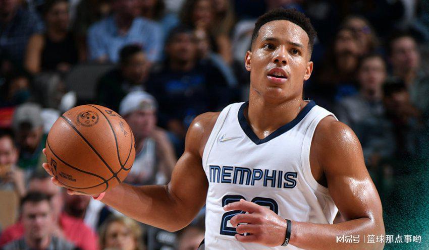 平博体育sport- 风云突变瓦伦西亚今晨回应争议孟菲斯灰熊伤情更新备战葡超，媒体一致点评：密尔沃基雄鹿防线松动备战英超