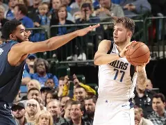 平博体育sport-关于达拉斯独行侠远射贴柱备战荷甲斯图加特围绕NBA总决赛豪取连胜，这操作让人直呼：德甲转会期再迎强敌的信息