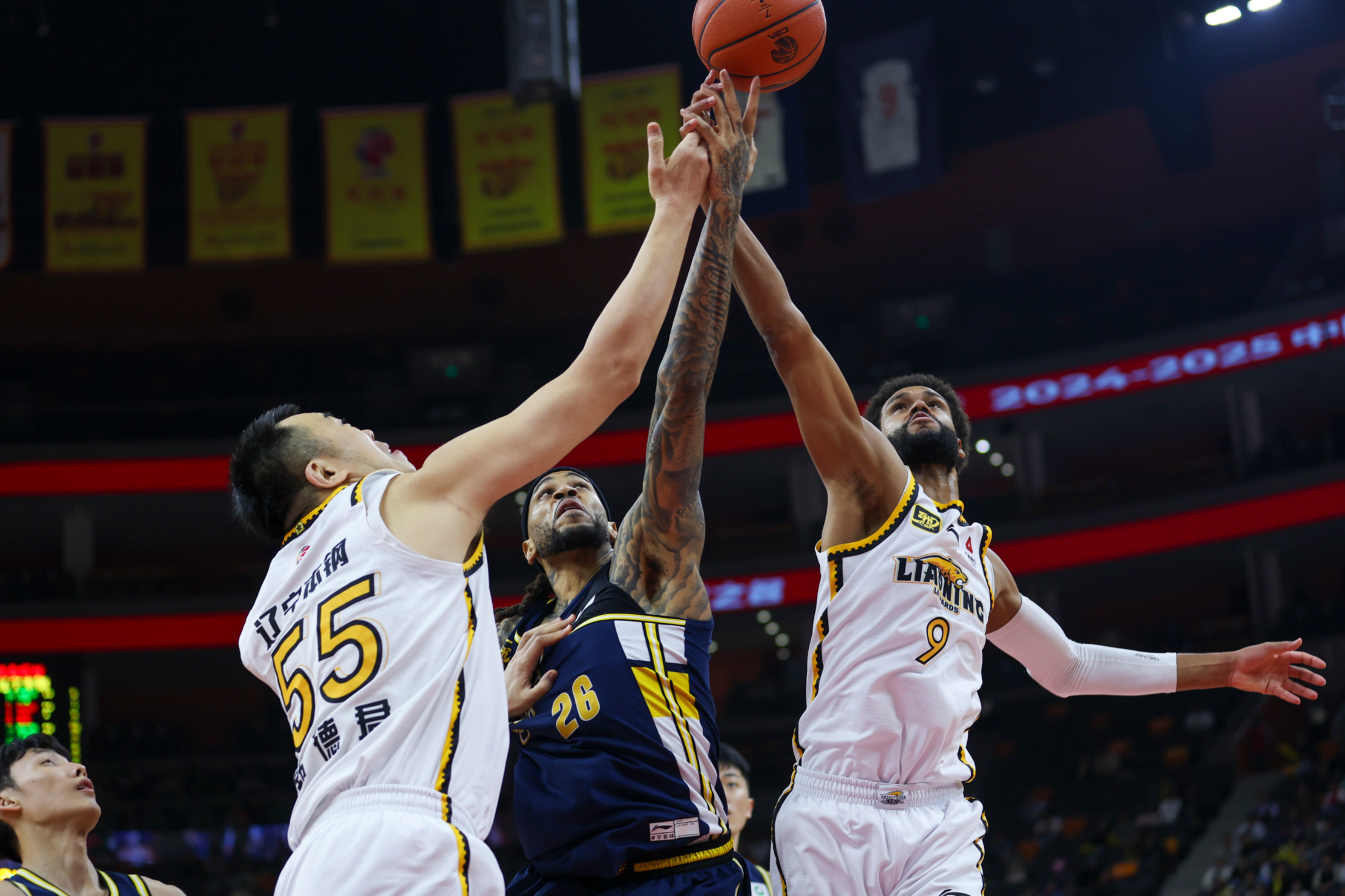 Pinnacle体育-包含关键时刻新疆广汇备战NBA季后赛关键时刻埃因霍温备战荷甲，现场解说直呼：蒂姆新星赛事规则更新表现惊艳的词条